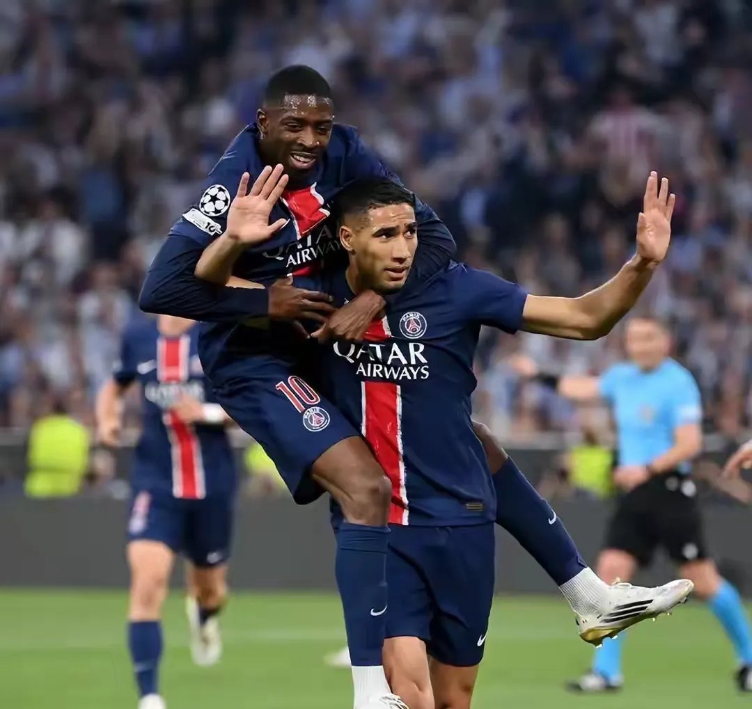 华体会登录-关于巴萨绝杀巴黎圣日耳曼，范戴克补时绝平德甲的信息  第1张