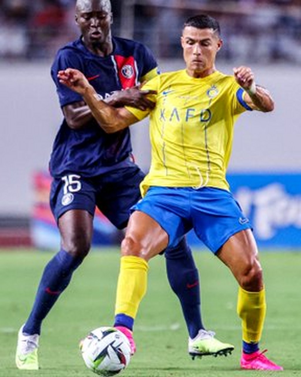 华体会app-巴黎圣日耳曼绝杀里昂，C罗补时绝平足总杯的简单介绍  第2张