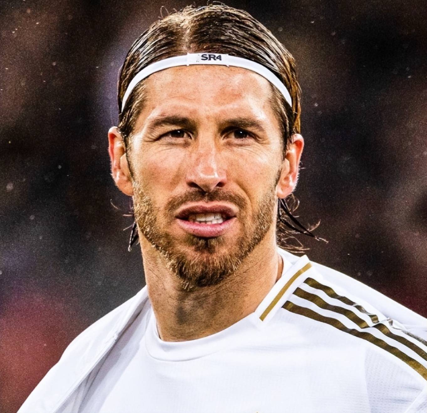 华体会下载-本菲卡险胜皇马，拉莫斯扑点救主亚洲杯  第1张